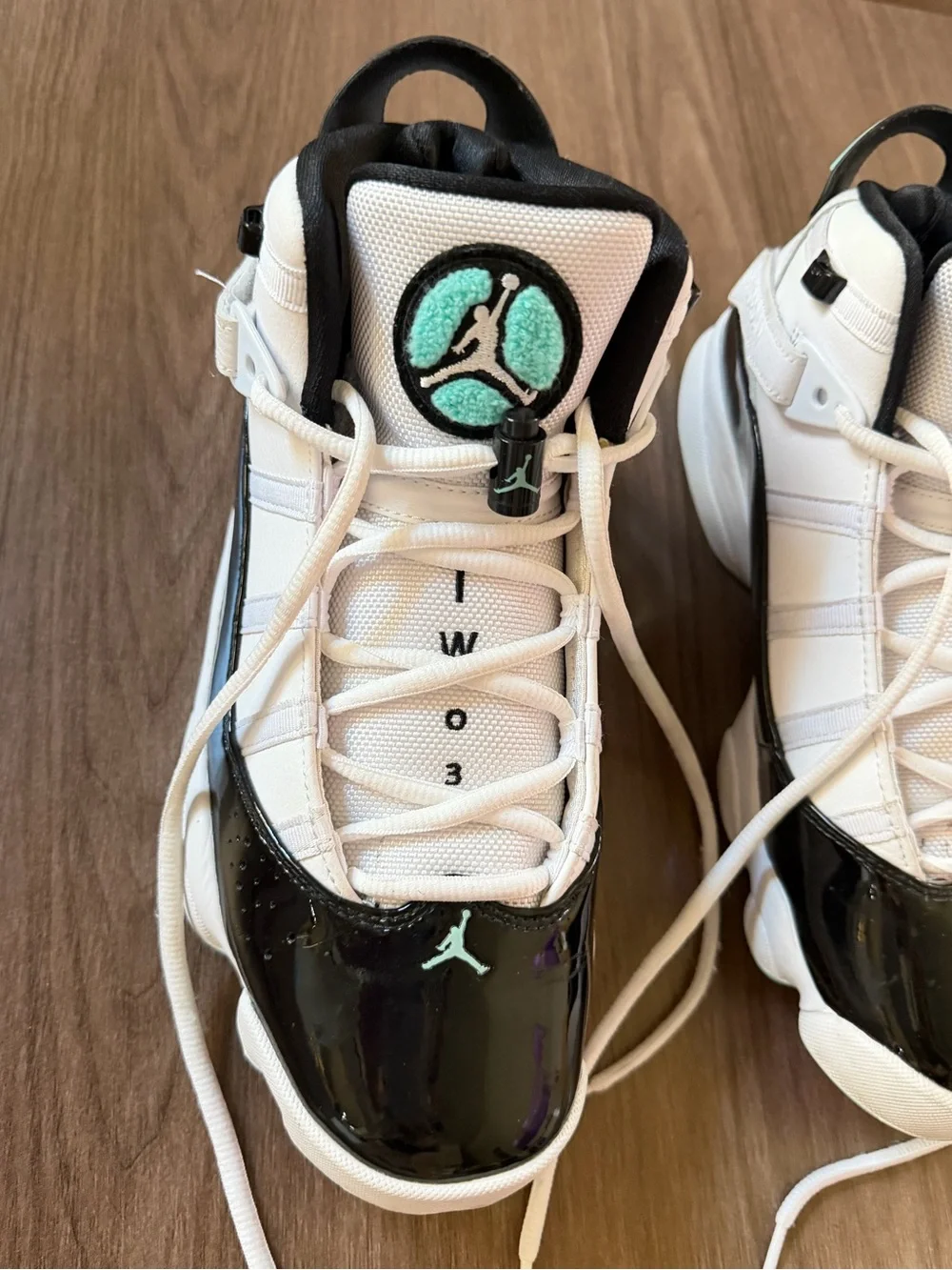 Nike Jordan 6 Rings Men Basketball Sneakers in White, Black & Teal size 9.5